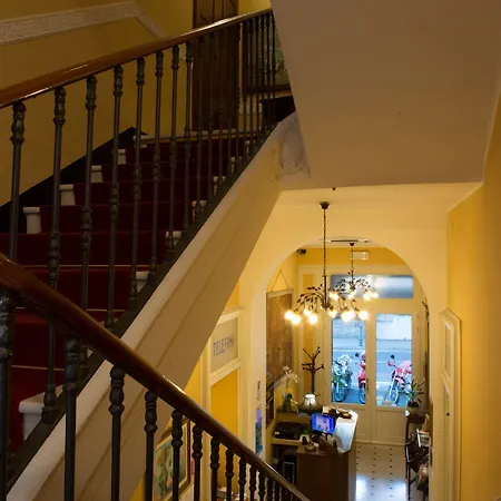 Belle Epoque Готель