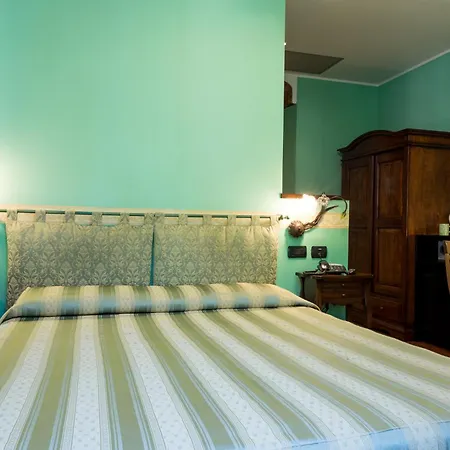 Hotel Belle Epoque